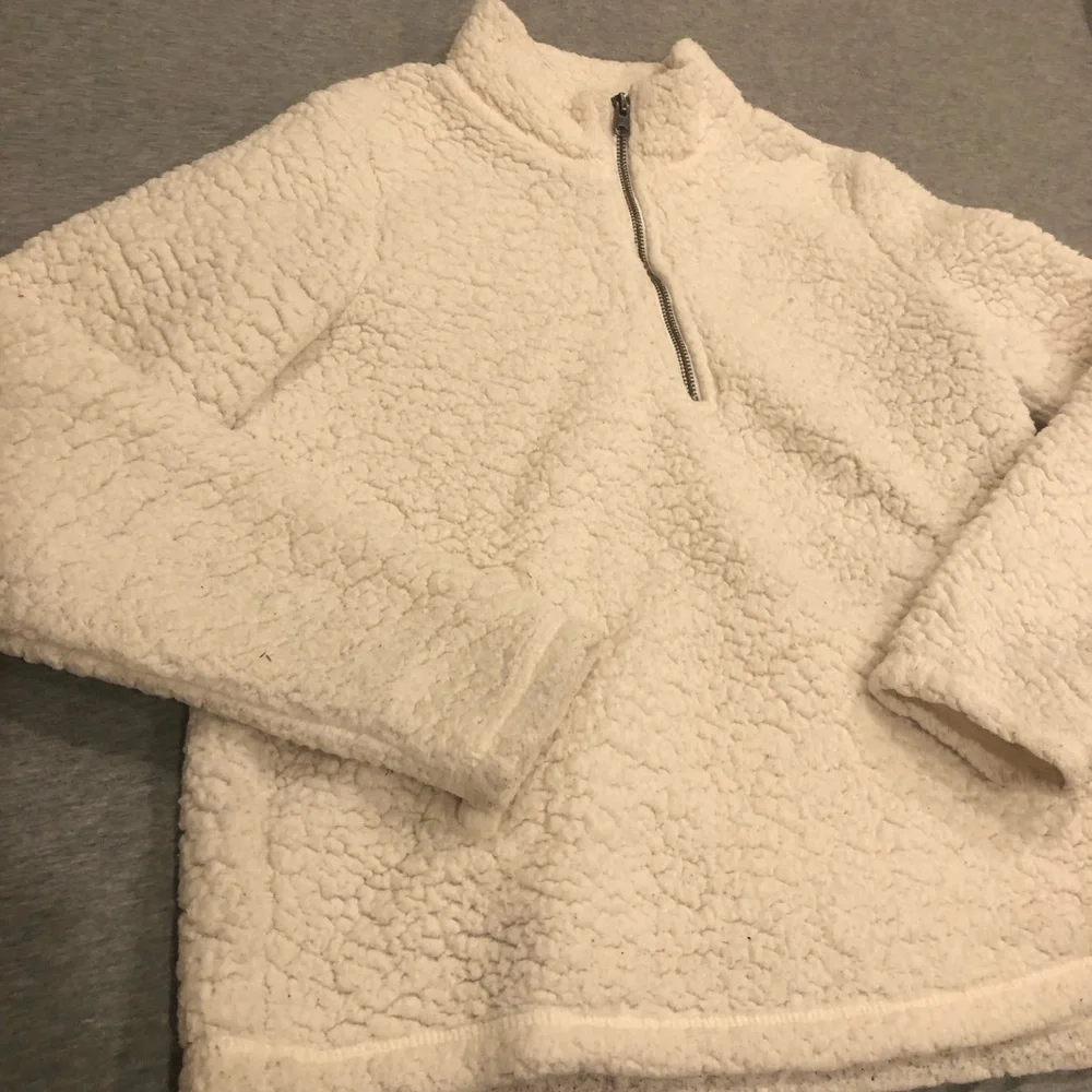 Abercrombie & Fitch Fuzzy Sherpa Jacket - Picture 3 of 5
